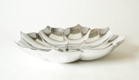 Aluminum Lotus Shaped Fruit Bowl-13 Inches in Diameter